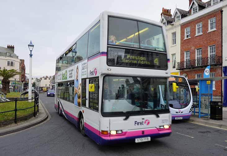 First Hampshire & Dorset Dennis Trident East Lancs Lolyne 32701